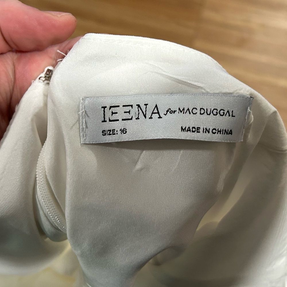 IEENA for Mac Duggal White Classic Spaghetti Strap Wedding Dress Size 16 - Picture 3 of 5